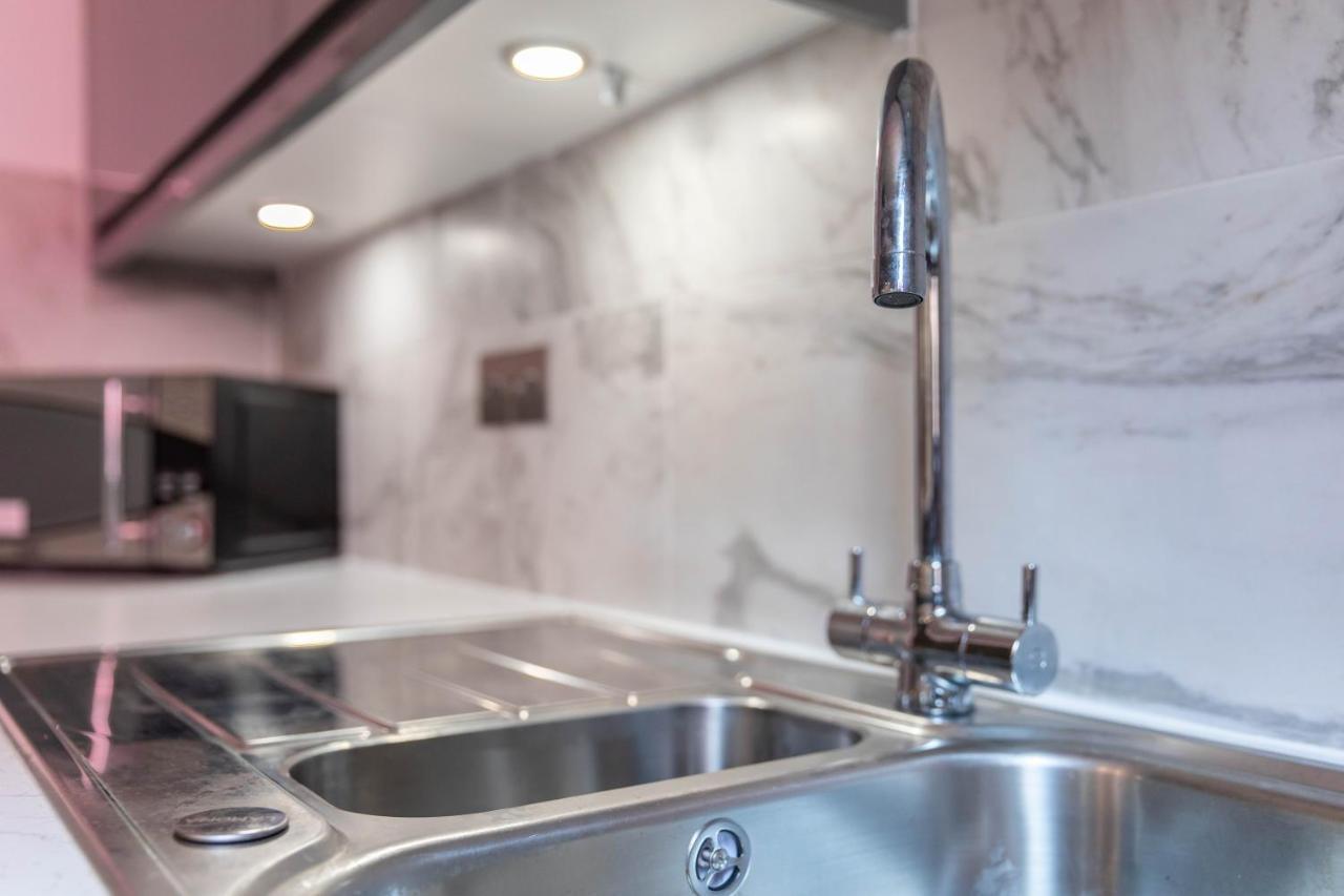 Stunning 1 Bed Merchant City Apartment With Parking Glasgow Exterior foto